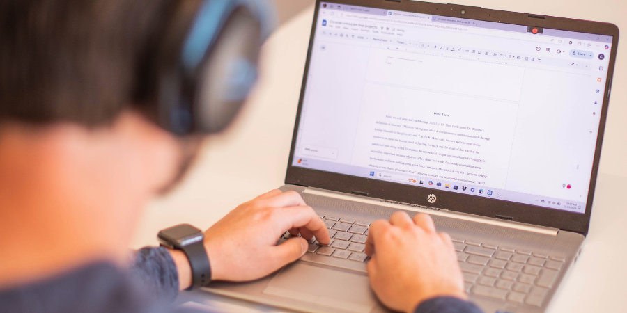 Can you go to bible college online?
