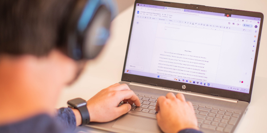 Study the Bible online without enrolling in college
